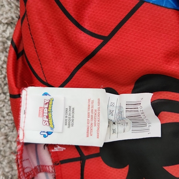 Spidey Marvel Cstume with Padding Toddler 4T - Picture 3 of 6